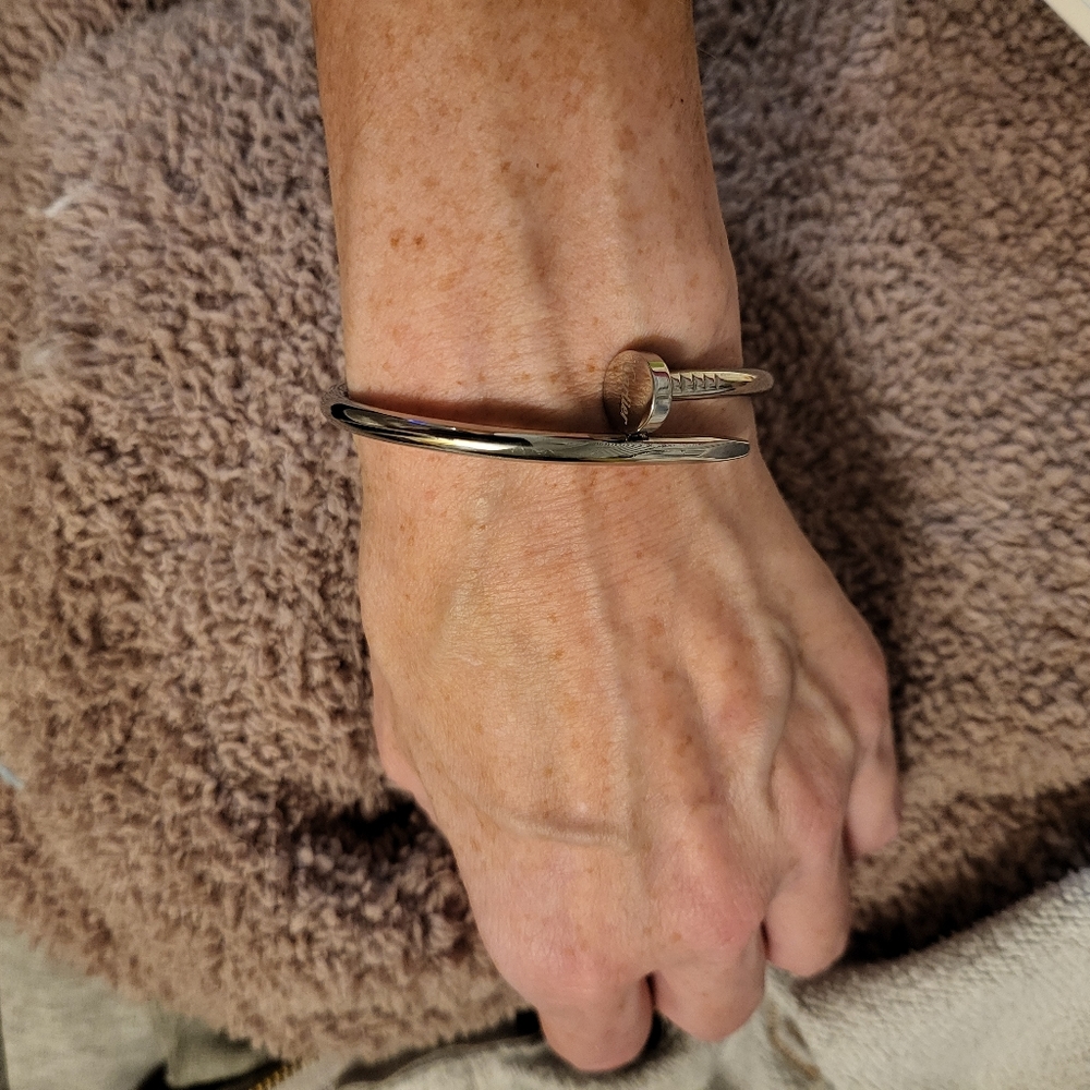 Faux Nail Bracelet
